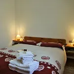 Dell'ermellino بورمْيو
