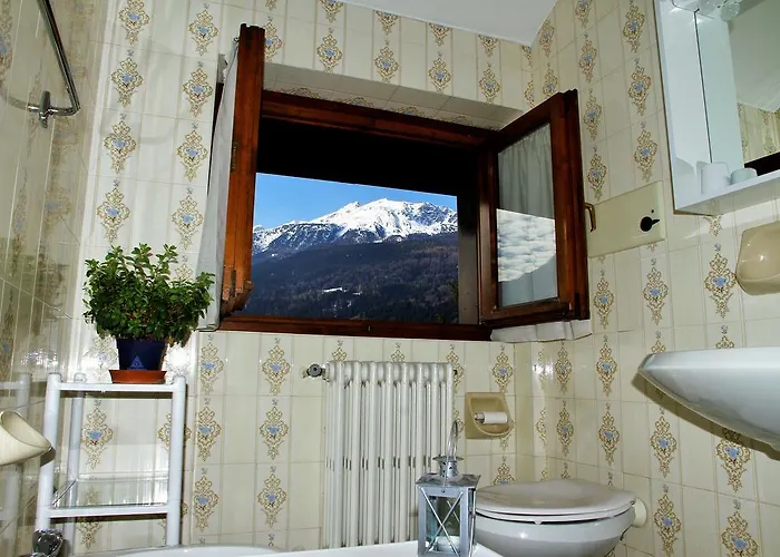 招待所 Dell'ermellino 博尔米奥